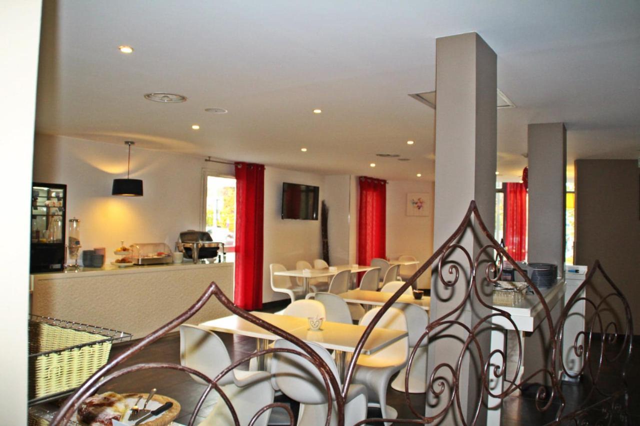 Kyriad Charleville Mezieres Exterior foto